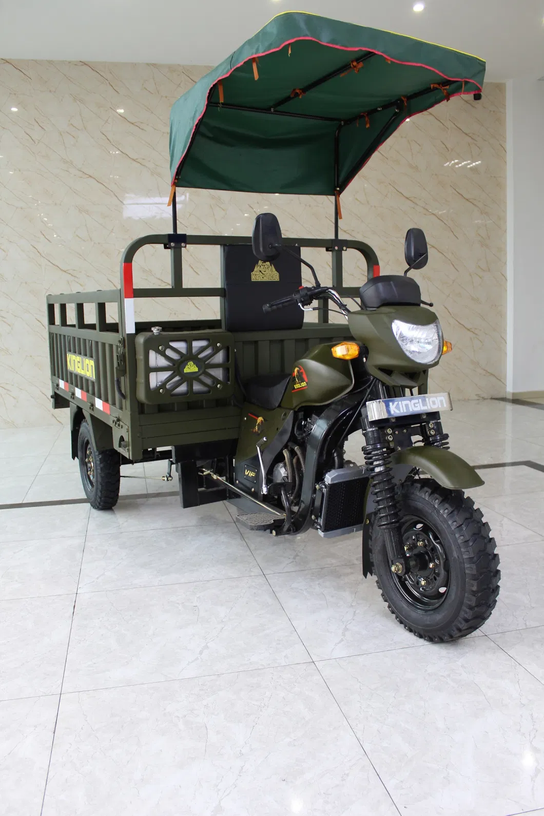 Truck Cargo 3 Wheels Cargo Oil Fuel Motorcycle Tricycles for Tanzania